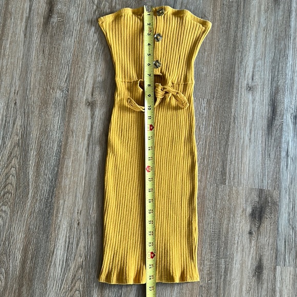 SOLD Heart Hips Gold Cut Out Ribbed Strapless Dress Size Small - Picture 6 of 6